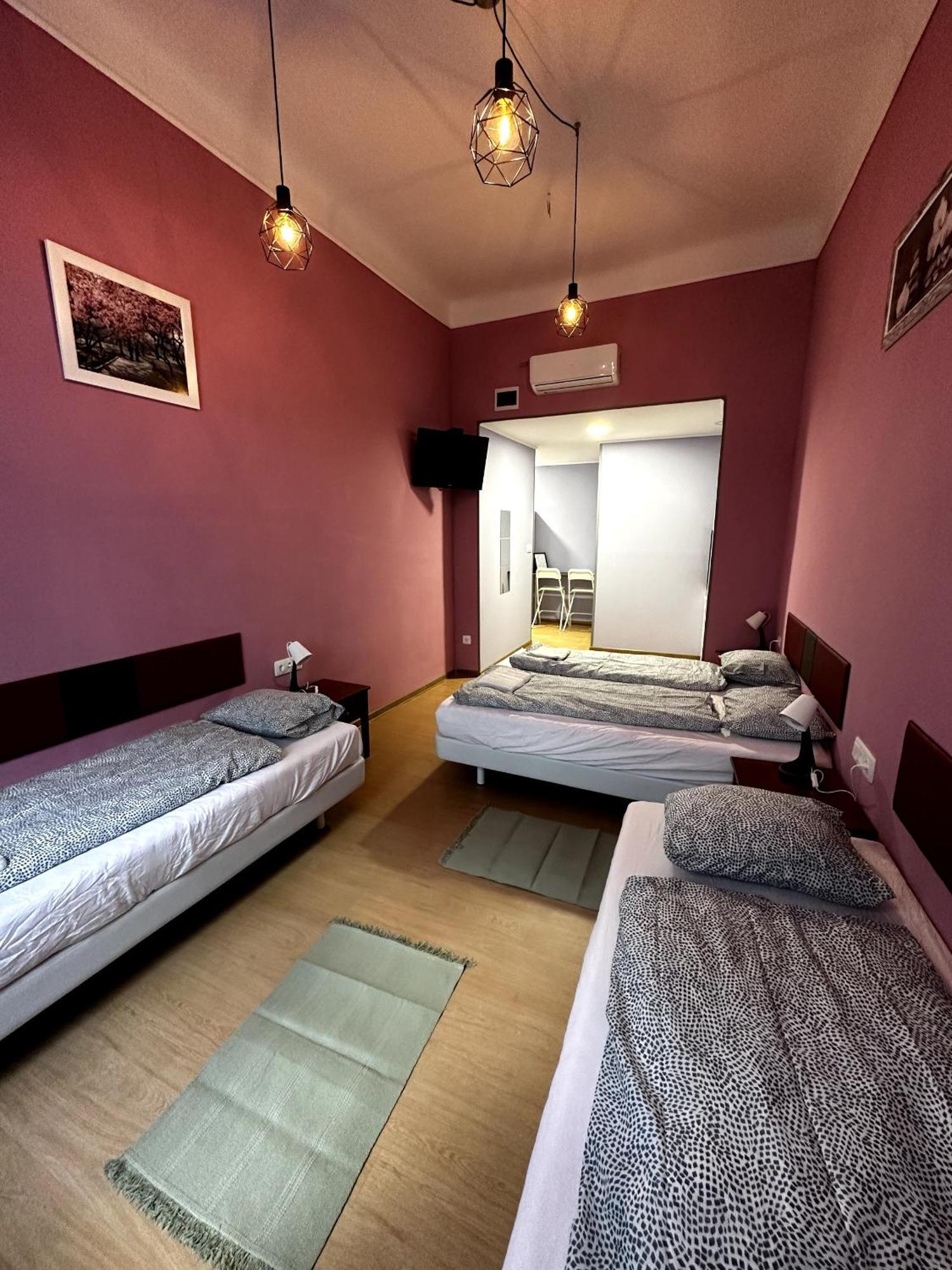 Klauzal Party Apartments Budapest Exterior photo